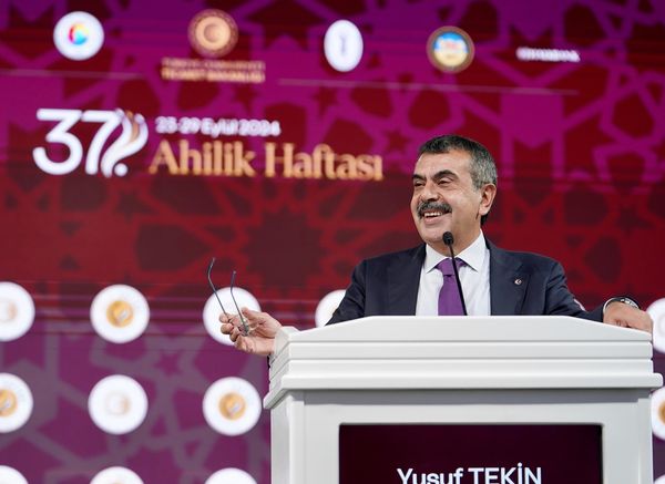 Bakan Tekin, Ahilik Haftası Kutlamaları Kapanış Töreni’ne Katıldı